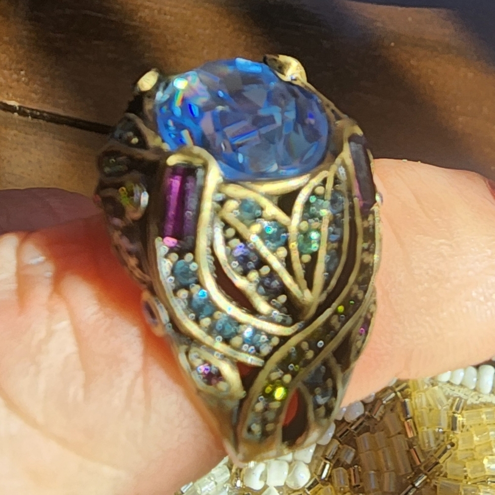 Heidi Daus ring, size 7. Excellent condition - Picture 7 of 10